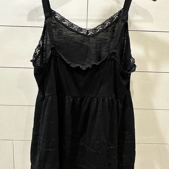 Torrid Black Lace Tank Top- size 2 - Picture 5 of 6